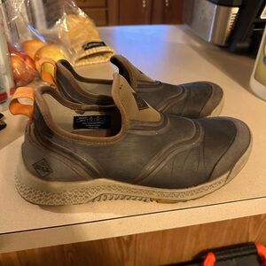 Men's Waterproof Slip-On Shoes - Brown Muck boot co size 7.5
